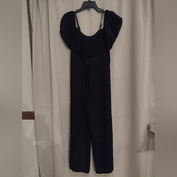 Delfi Collective Black Romper - Picture 1 of 5